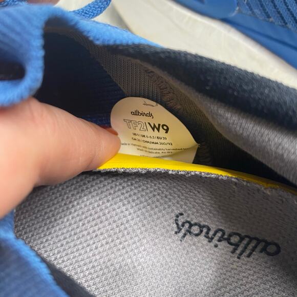 Allbirds Women's Blue Tree Flyer 2 TF2 Lace Up Sneakers Size 9 - Picture 2 of 10